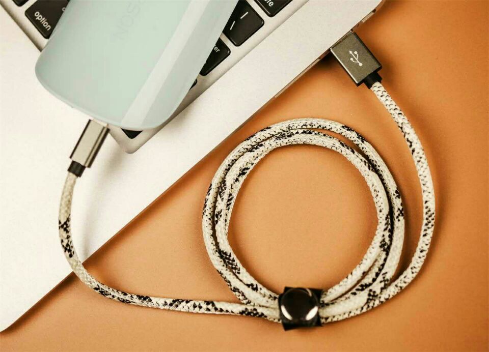 1m 2.4A Snake Leather usb data cable For iPhone 7/7plus charging cable